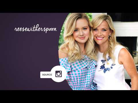 VIDEO : Reese Witherspoon gets some support from her friends