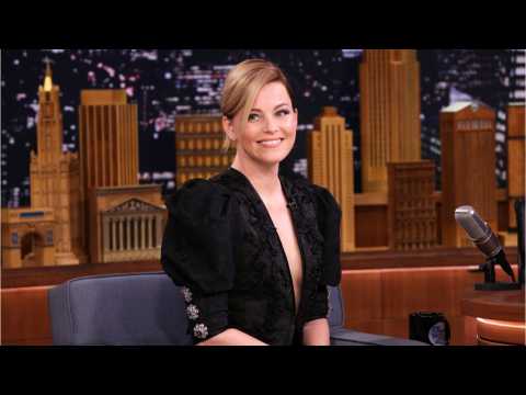 VIDEO : How Does Elizabeth Banks Feel About Rebooting 