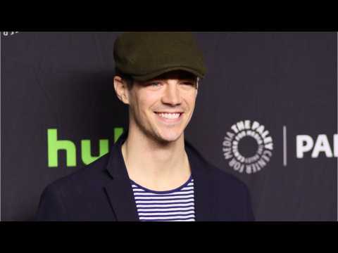 VIDEO : The Flash Star Grant Gustin Is Officially Engaged