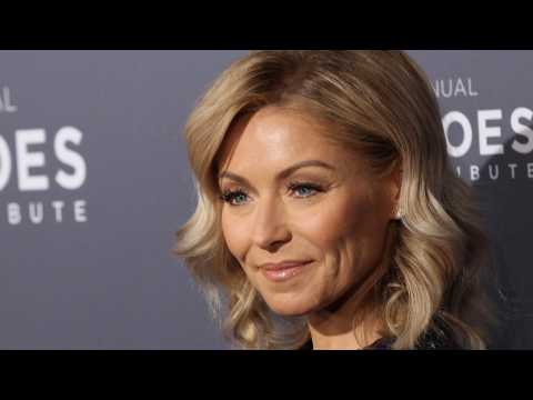 VIDEO : Who Will Kelly Ripa Name As Permanent Cohost? Get Ready!
