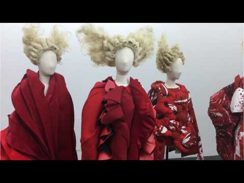 VIDEO : Fashion Visionary Rei Kawakubo Honored With Met Show