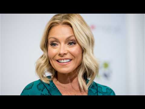 VIDEO : Kelly Ripa Announces Her New Co-Host