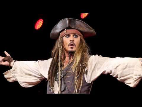 VIDEO : Johnny Depp Makes Surprise Appearance At Disneyland