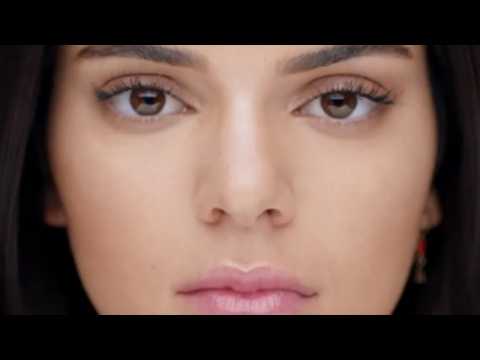 VIDEO : Kendall Jenner's Face Care Routine