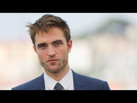 VIDEO : Robert Pattinson Loses British Accent For Roles