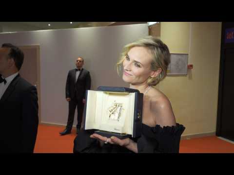 VIDEO : Diane Kruger to get tattoo after losing Cannes bet with director