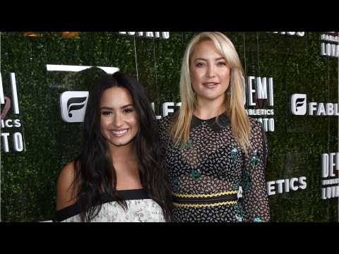 VIDEO : Demi Lovato Collaborates With Kate Hudson For Athletic Clothes Line