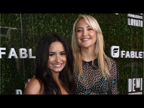 VIDEO : Demi Lovato And Kate Hudson Are Collaborating On Workout Clothes