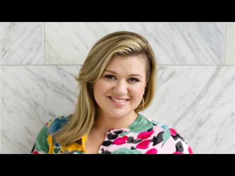 VIDEO : Kelly Clarkson's Joining 'The Voice'