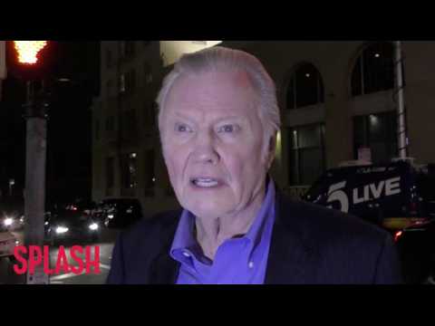 VIDEO : Jon Voight Talks Trump Care While Out in Hollywood