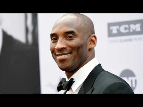 VIDEO : Kobe Bryant Dishes An Assist To Test-Weary High Schoolers