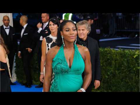 VIDEO : Serena Williams Reveals Baby Bump