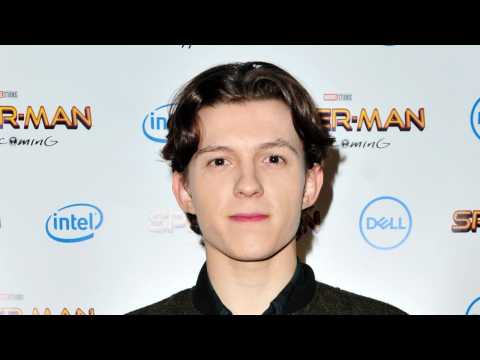 VIDEO : Tom Holland Signs on for 'Uncharted' Movie Adaptation
