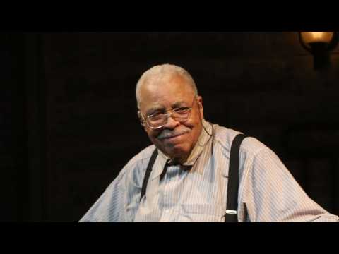VIDEO : James Earl Jones to be Honored at 2017 Tony Awards