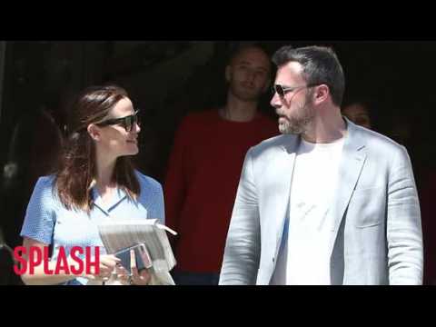 VIDEO : Ben Affleck Moved Out of Family Home, Living Close By