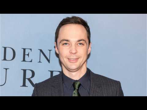 VIDEO : Jim Parsons Hang Out With 'Young Sheldon' Actor Iain Armitage