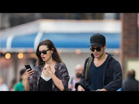 VIDEO : Paul Wesley and Phoebe Tonkin  Spotted Holding Hands in Public