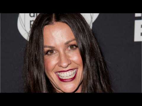 VIDEO : Alanis Morissette's Ex-Manager Headed To Prison For Stealing Millions