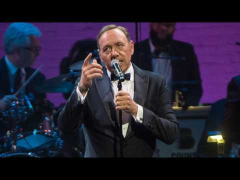 VIDEO : Kevin Spacey To Sing And Dance At Tony Awards