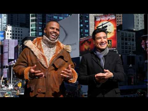 VIDEO : 'Extra' Premieres With Host Mario Lopez Plus New Correspondent Mark Wright