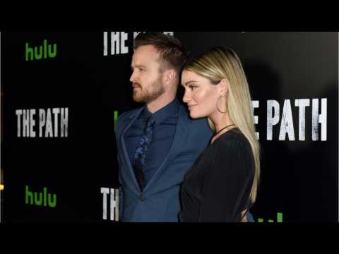 VIDEO : Aaron Paul And Wife, Lauren, Expecting First Chuld