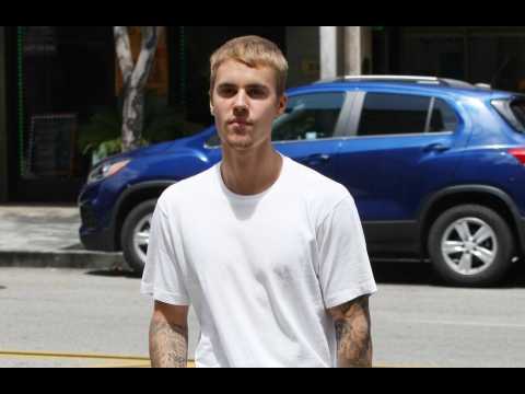 VIDEO : Justin Bieber apologises to Marilyn Manson over t-shirt feud