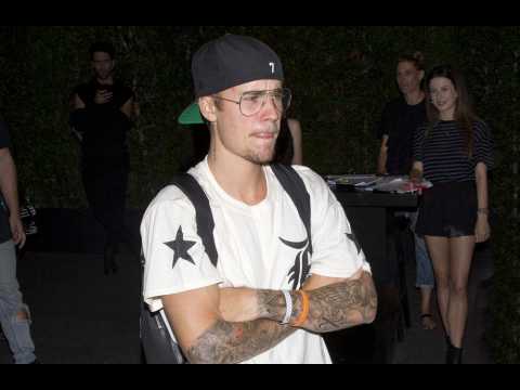 VIDEO : Justin Bieber va se prononcer sur l'annulation de sa tourne