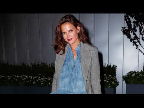 VIDEO : Katie Holmes Peppered With Questions About Launching Fashion Line With Jamie Foxx