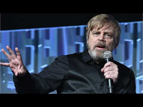 VIDEO : Mark Hamill Can't Remember His Line