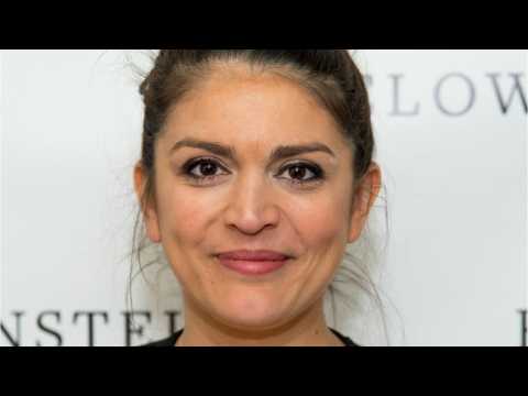 VIDEO : Cecily Strong Joins Tina Fey's 