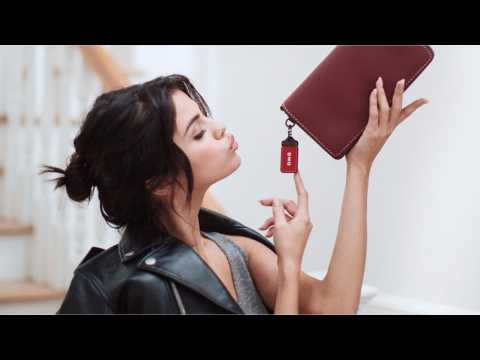VIDEO : Selena Gomez Boosting Coach's Popularity with Millennials