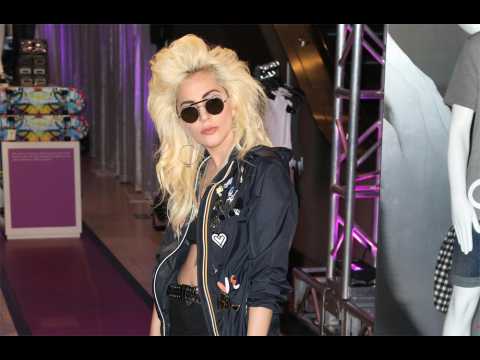 VIDEO : Lady Gaga postpones her European tour
