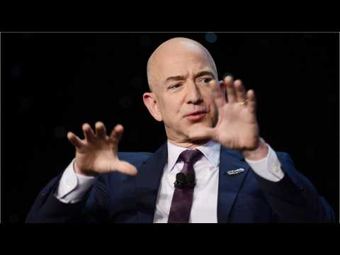 VIDEO : Amazon CEO Jeff Bezos Is Shaking Things Up