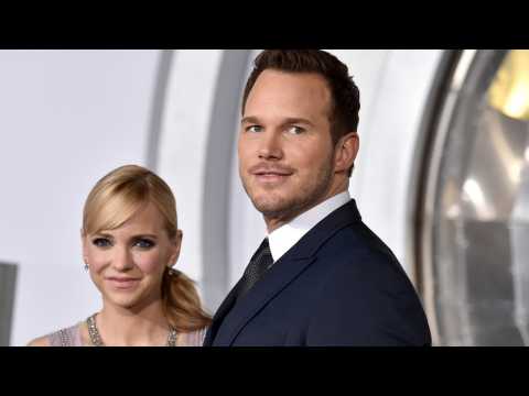 VIDEO : Anna Faris Says She Is Scared To Release Her Memoir