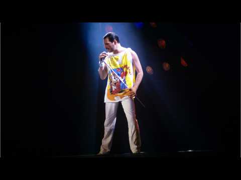 VIDEO : First Look: Rami Malek As Freddie Mercury