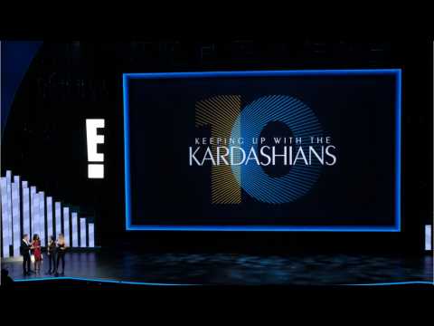 VIDEO : Kim Kardashian & Fam Donating $500,000 To Help Hurricane Harvey Victims