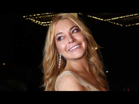 VIDEO : Never Forget That Lindsay Lohan Has Her Own Nightclub In Greece