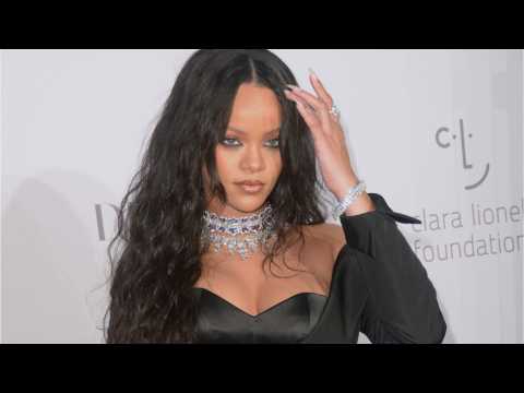VIDEO : Would Rihanna Ever Do American Idol?