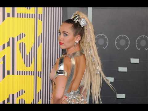 VIDEO : Miley Cyrus working on next album