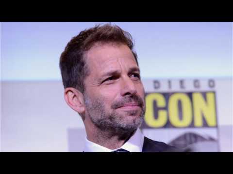 VIDEO : One Of Zack Snyder's Justice League Stars Didn't Know Who He Was