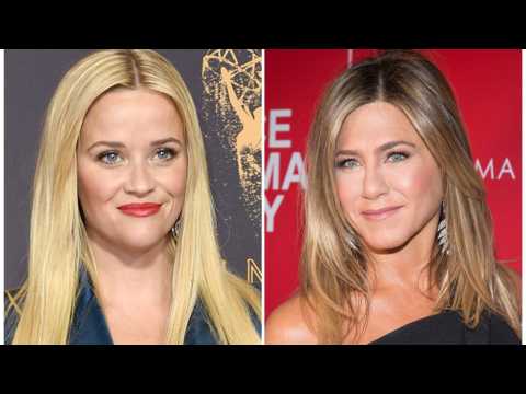 VIDEO : Apple Buys New TV Series Starring Reese Witherspoon & Jennifer Aniston