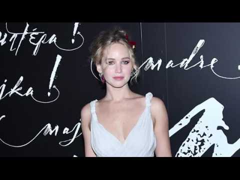 VIDEO : Jennifer Lawrence reveals she's been treated unfairly on set