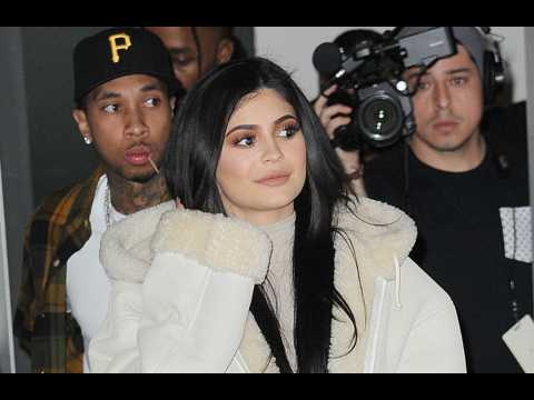 VIDEO : Kylie Jenner self-conscious about pregnancy body