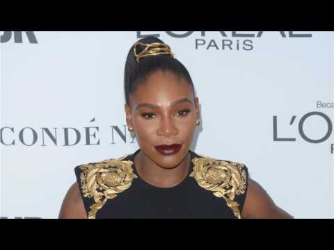 VIDEO : Serena Williams Shows Off New Wedding Ring