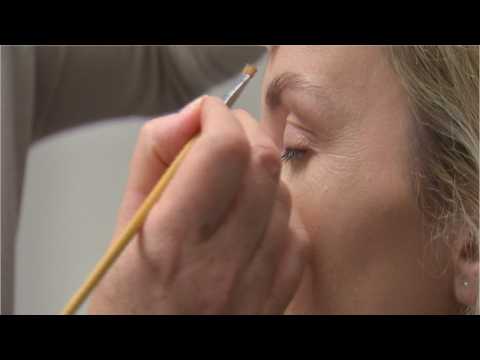 VIDEO : A New Method For Eyebrow Extension