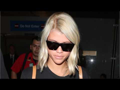 VIDEO : Sofia Richie Dances in Panties To Dad's Music