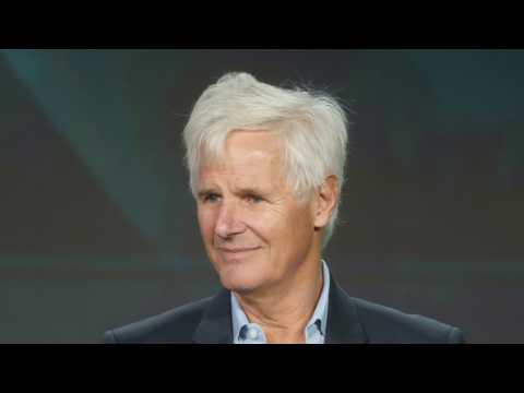 VIDEO : 'X-Files' Creator Discusses Government's UFO Division