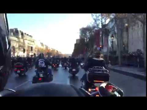 VIDEO : Avec les bikers lors de l'hommage  Johnny Hallyday