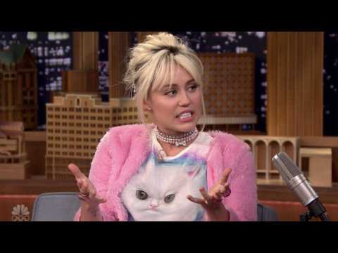 VIDEO : Miley Cyrus Just Slammed People Who Said She Looked Pregnant