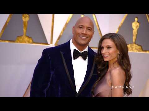 VIDEO : Dwayne Johnson is expecting another baby with Lauren Hashian